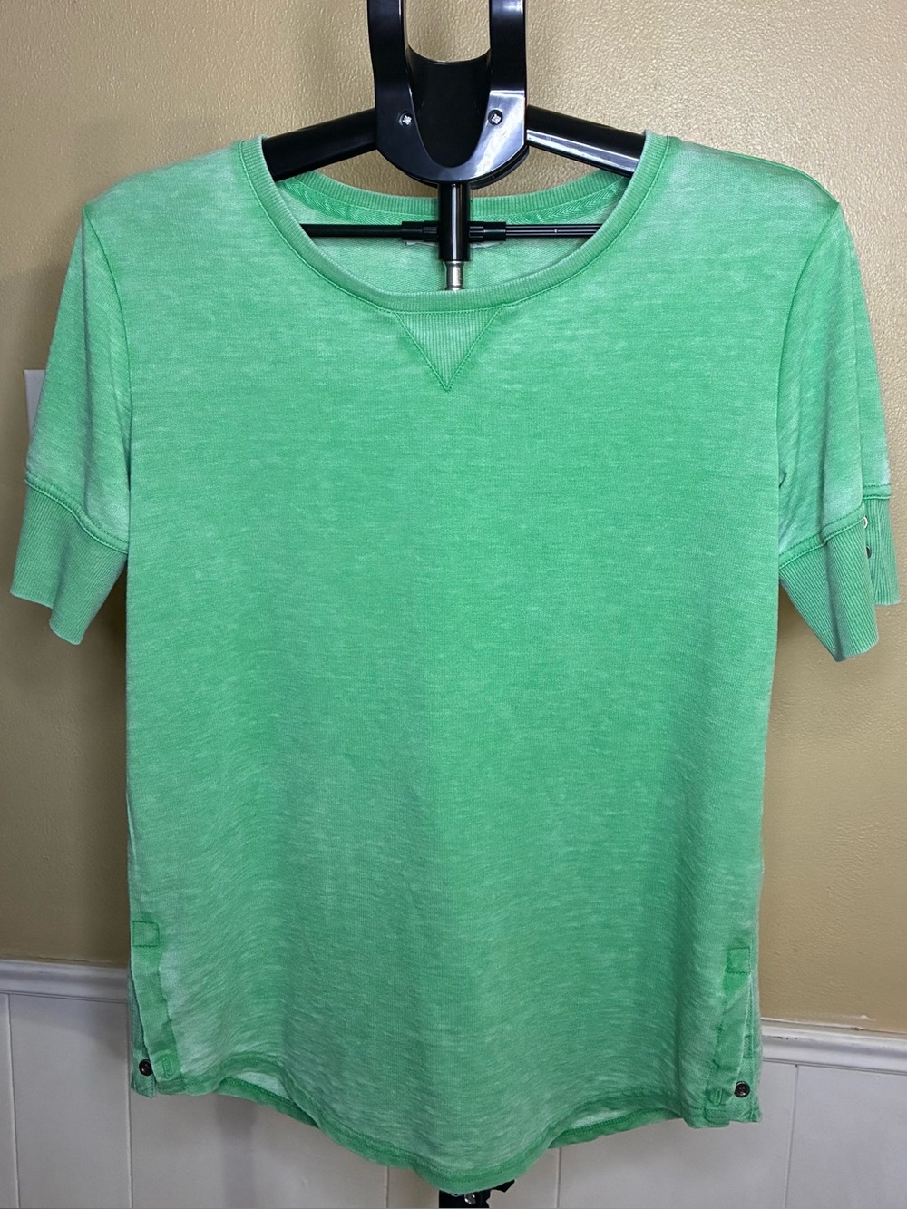 Jane and Delancey Short Sleeve Crew in Mint Green